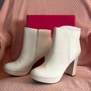 Dream Pairs Cream Heeled Ankle Boots